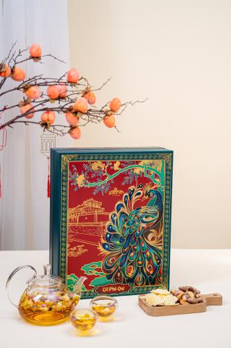 Hộp quà LAILA #5 [Rượu đông trùng hạ thảo 500ml + 12 chai sâm đông trùng hạ thảo]